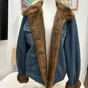 Vintage faux fur lined denim jacket!